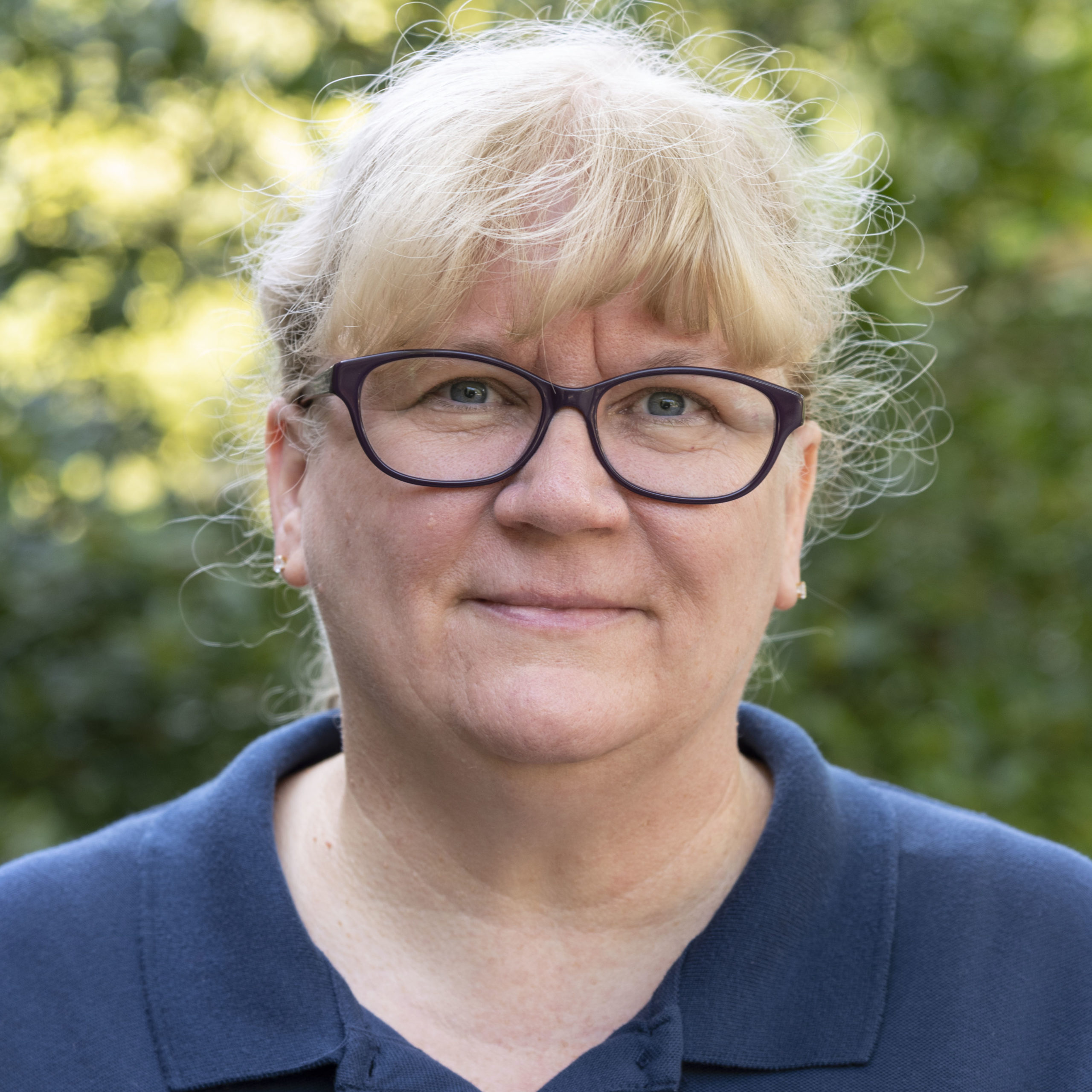 Linda Graves