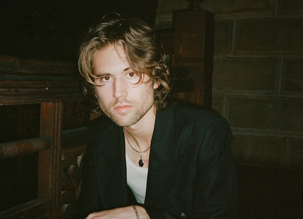 Rivers Grayson